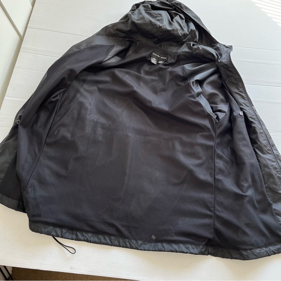 Geoffrey Beene Full Zip Snap Up Hooded Lightweight Windbreaker Black Size Medium - Picture 11 of 16